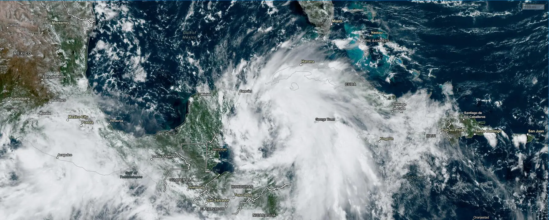 Foto de satélite del huracán Helene