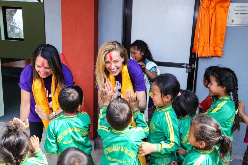 Petra Nemcova con los niños